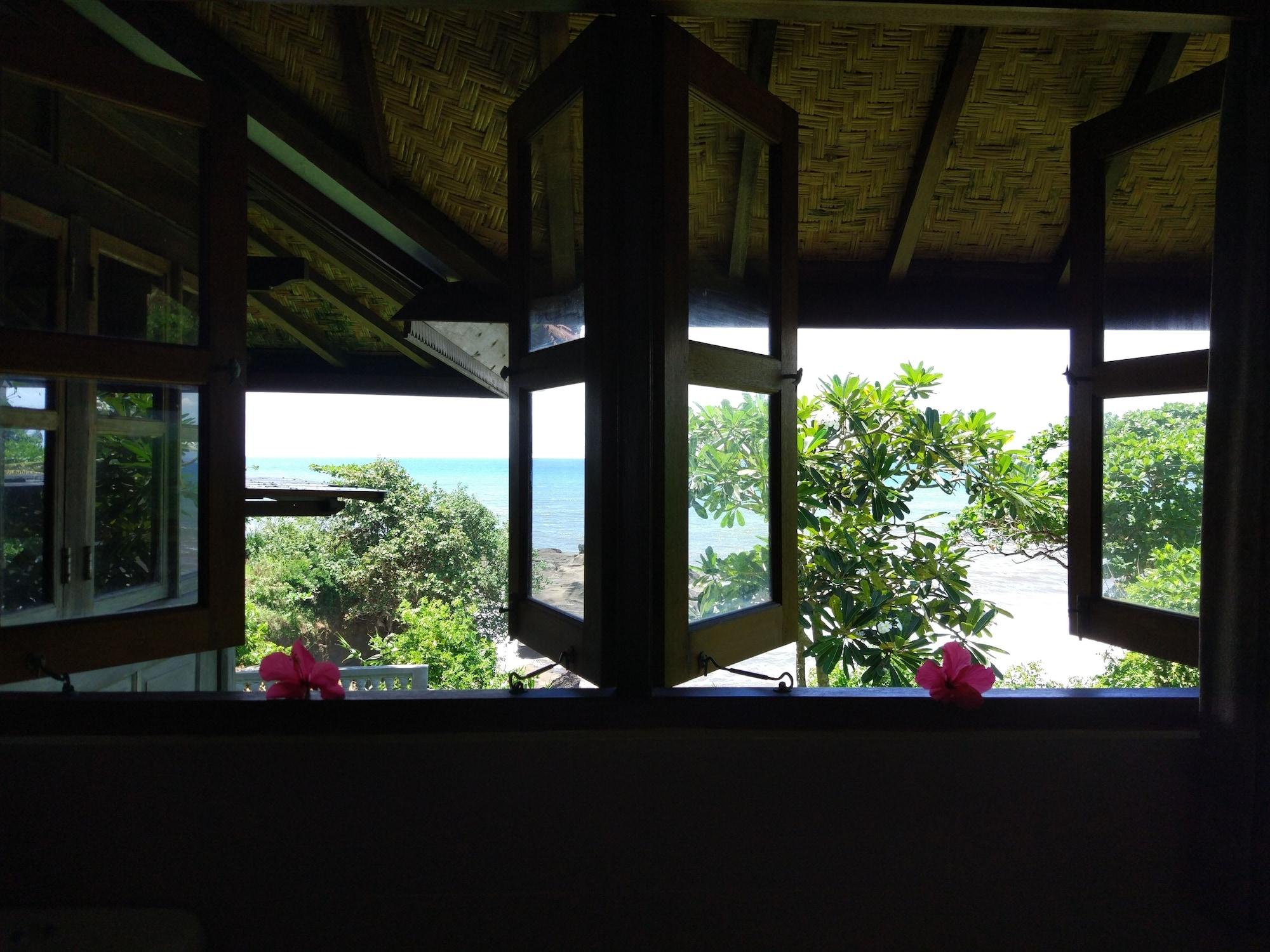 Gajah Mina Beach Resort Selemadeg  Buitenkant foto